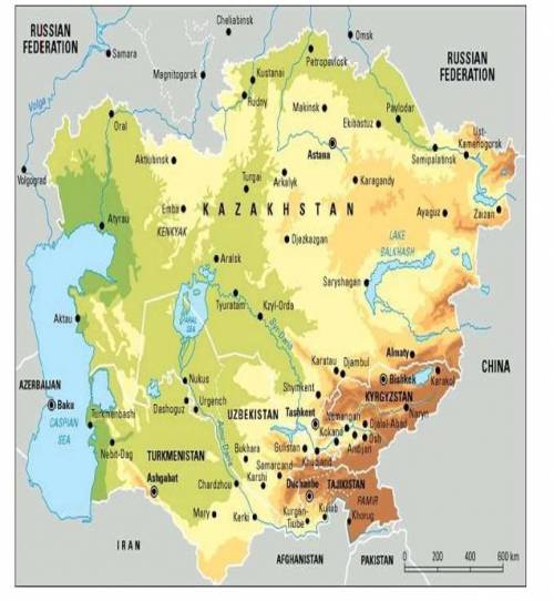 Look at the map of Kazakhstan and choose the correct words in the text. There are forests/ lakes in