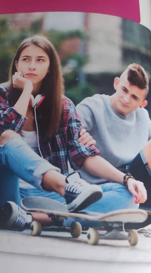 Look at photo. How do you thinkjane is feeling. хелп ми 