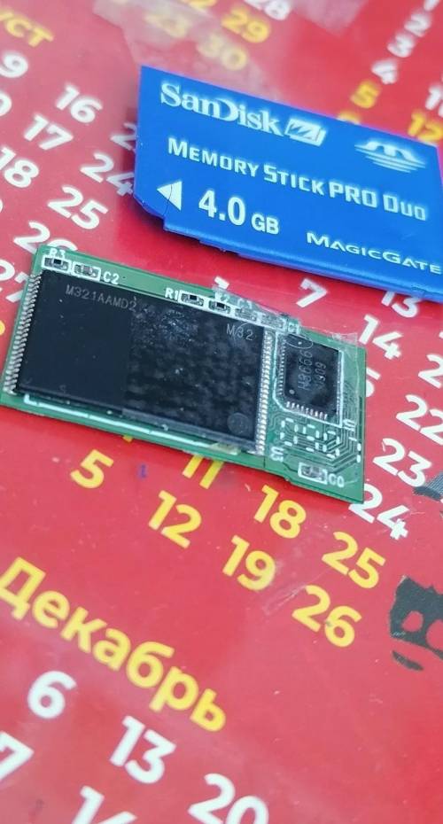 Как перебросить данные с карты Memory Stick Pro duo, если доступна только микросхема? Что делать? 